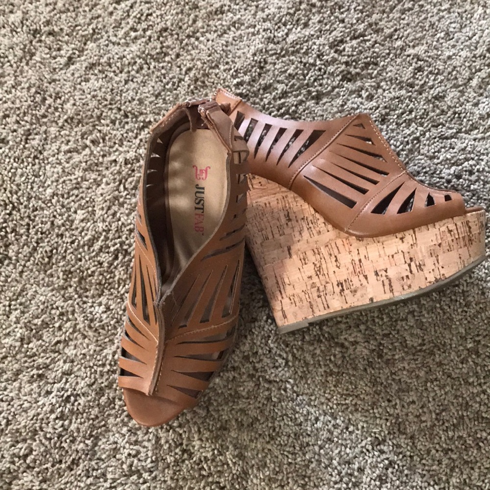 Wedge sandals
